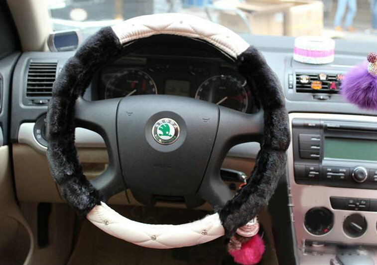 Unique Diamond Velvet Car Steering Wheel Covers PU Leather 15 Inch 38CM - Black