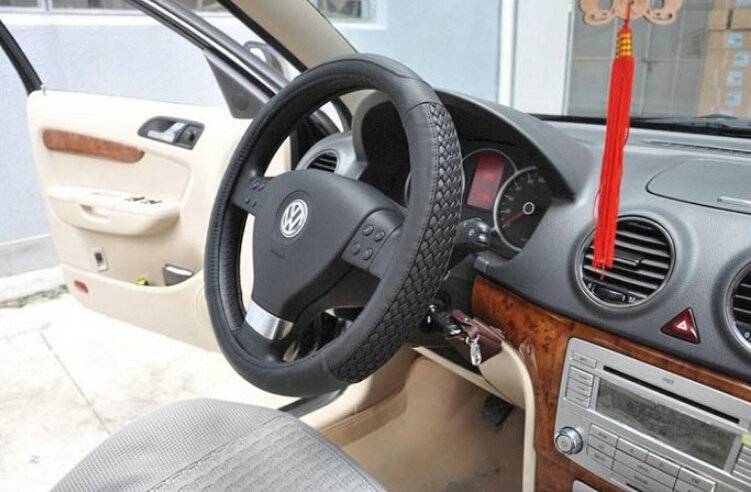 Unique Knitting Auto Steering Wheel Wrap Cowskin Leather 15 Inch 38CM - Black