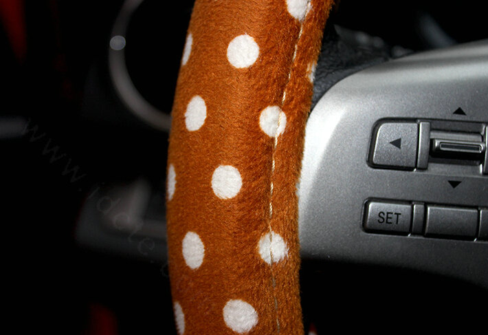 Cheapest Polka Dot Auto Steering Wheel Wrap Velvet 15 Inch 38CM - Orange
