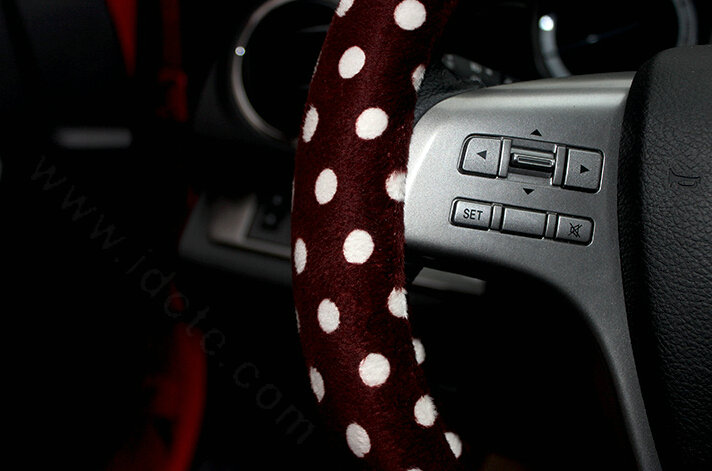Cheapest Polka Dot Auto Steering Wheel Wrap Velvet 15 Inch 38CM - Red