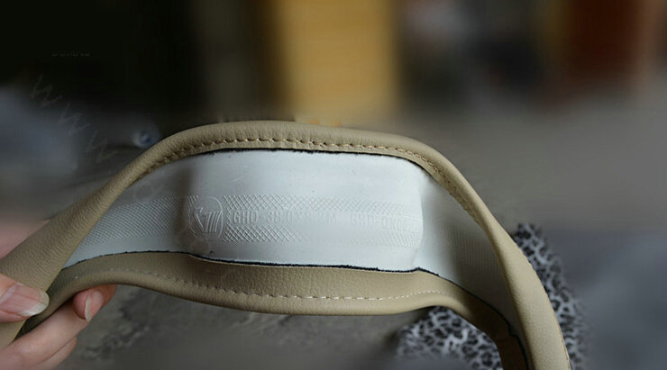 Cool Leopard Print Auto Steering Wheel Wrap Velvet 15 Inch 38CM - Black