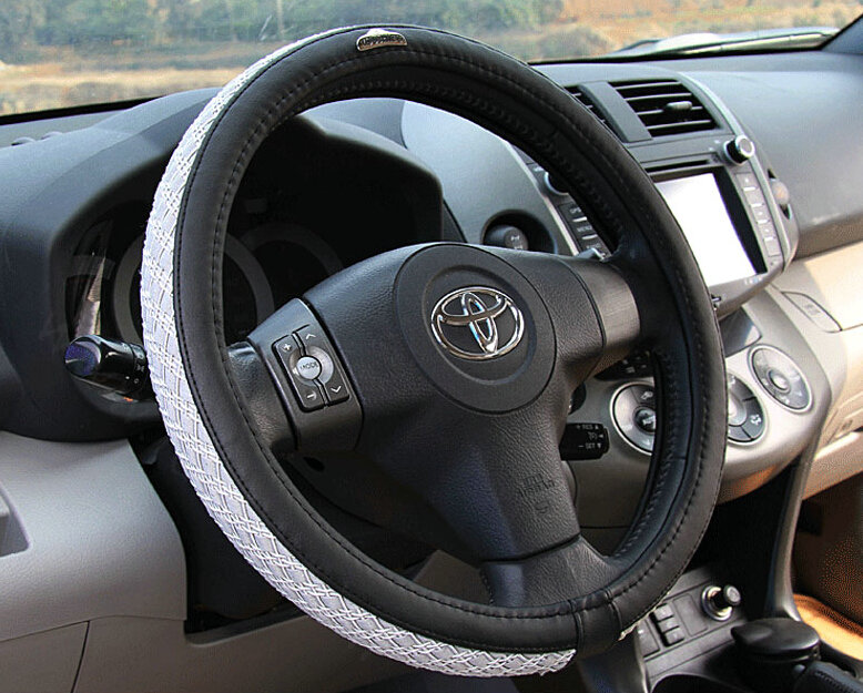 Exquisite Car Steering Wheel Wrap Ice Silk 15 Inch 38CM - Black