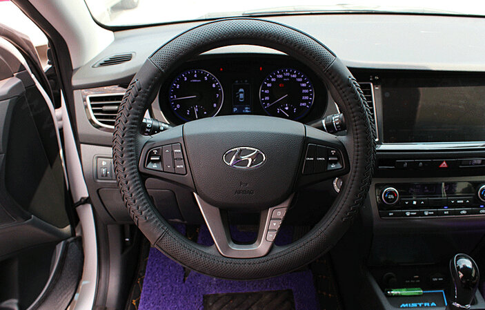 Fashion Knitting Auto Steering Wheel Wrap Genuine Leather 15 Inch 38CM - Black