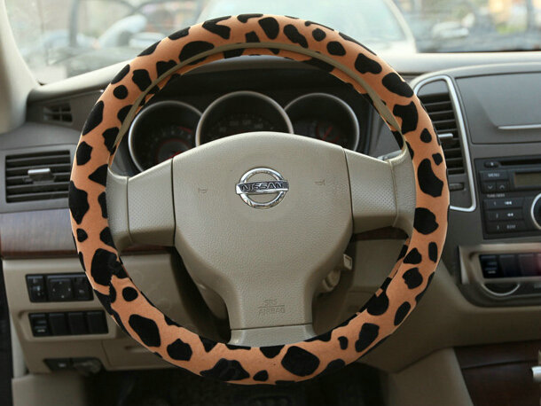 Free Leopard Print Auto Steering Wheel Covers Velvet 15 Inch 38CM - Brown