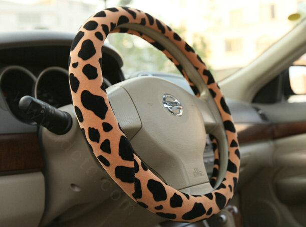 Free Leopard Print Auto Steering Wheel Covers Velvet 15 Inch 38CM - Brown