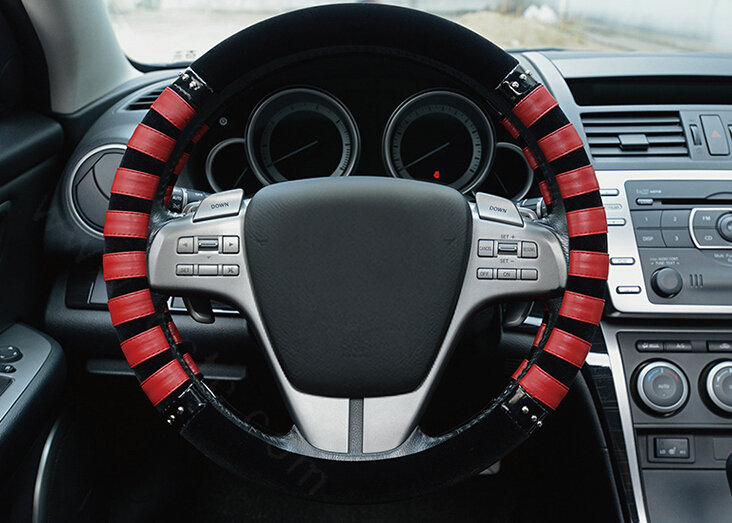 Fringe Car Steering Wheel Wrap Velvet 15 Inch 38CM - Black Red
