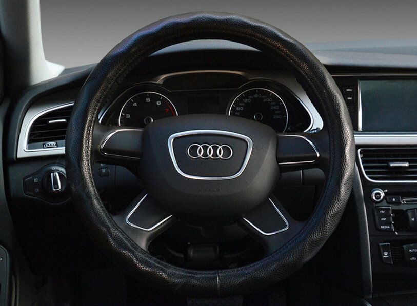 Lozenge Pattern Car Steering Wheel Covers Sheepskin Leather 15 Inch 38CM - Black