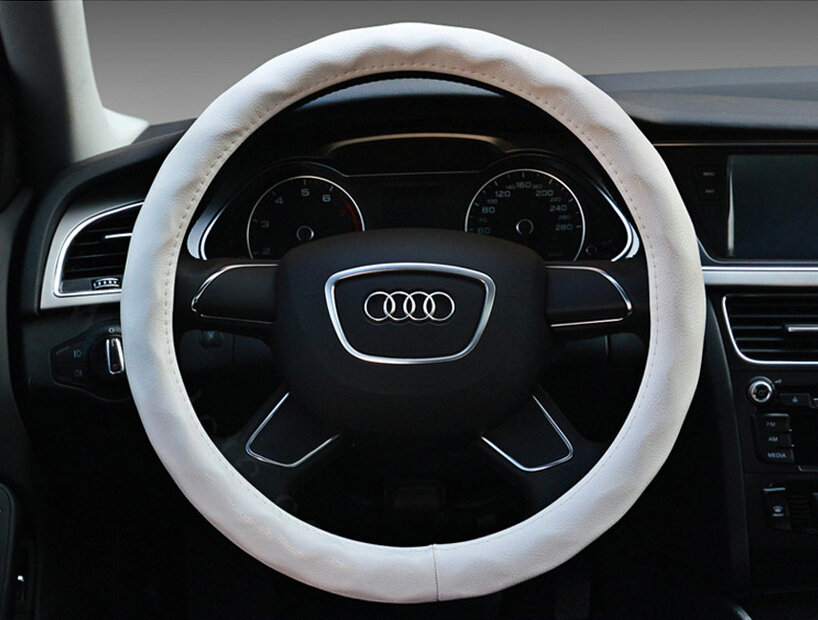 Lozenge Pattern Car Steering Wheel Covers Sheepskin Leather 15 Inch 38CM - White