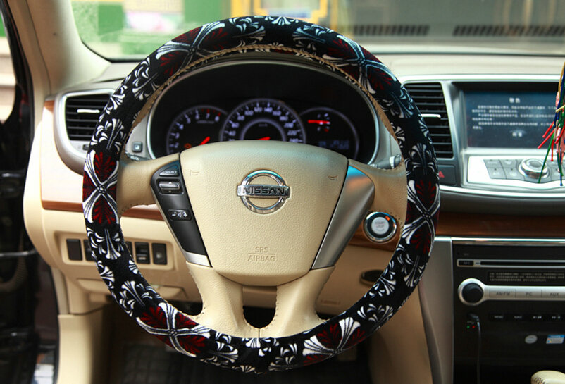 Personalized Flower Auto Steering Wheel Wrap Velvet 14 Inch 36CM - Black Red