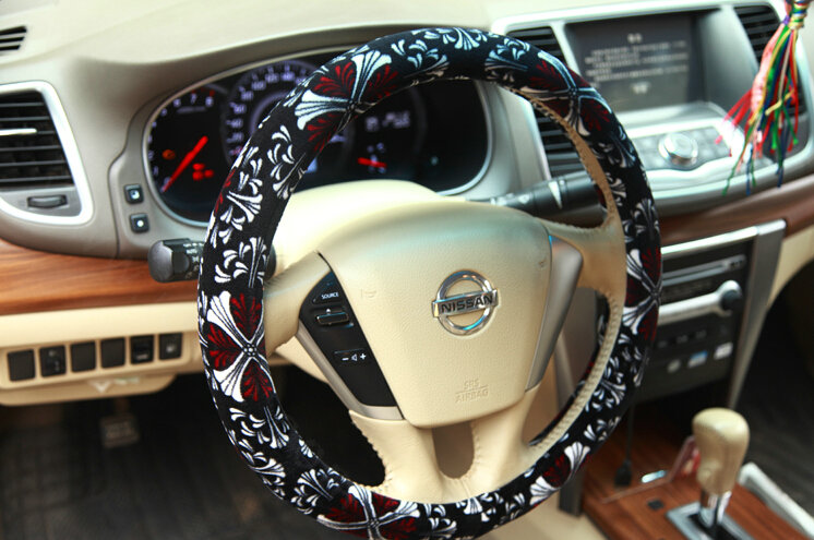 Personalized Flower Auto Steering Wheel Wrap Velvet 15 Inch 38CM - Black Red