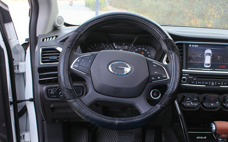 Pretty Auto Steering Wheel Covers Sheepskin Leather 15 Inch 38CM - Black