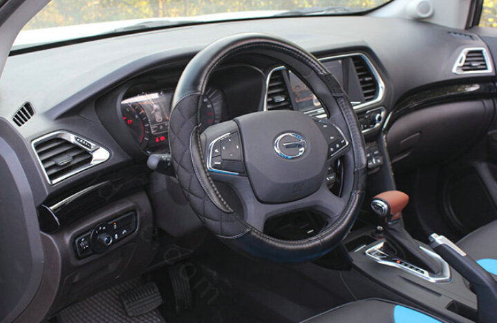 Pretty Auto Steering Wheel Covers Sheepskin Leather 15 Inch 38CM - Black