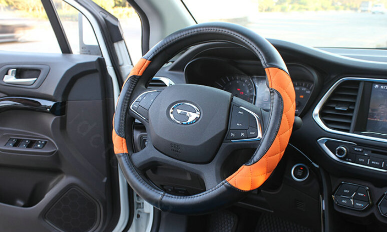 Pretty Car Steering Wheel Covers Sheepskin Leather 15 Inch 38CM - Black Orange