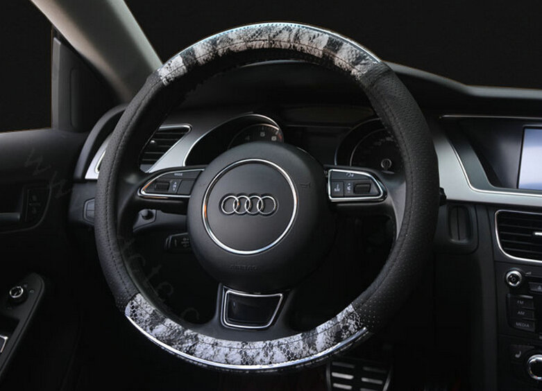 Unique Auto Steering Wheel Wrap Snake Print Genuine Leather 15 Inch 38CM - Black