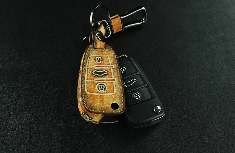 Retro Genuine Leather Auto Key Bags Fold for Audi A4L - Brown