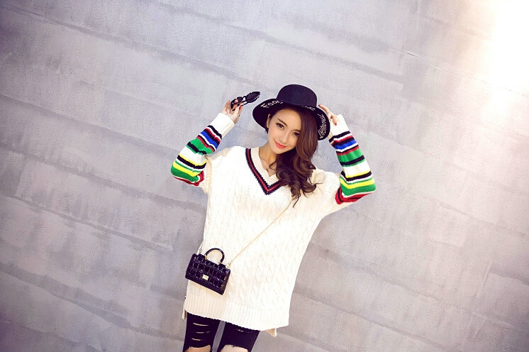 Winter Sweater Female Thread V Collar Loose Thick Warm Stripe - White