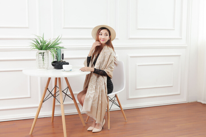Cheap Leopard Print Scarf Shawls Women Winter Warm Cotton Panties 200*70CM - Beige