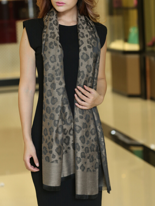 Cute Leopard Print Scarf Shawls Women Winter Warm Silk Panties 185*70CM - Grey