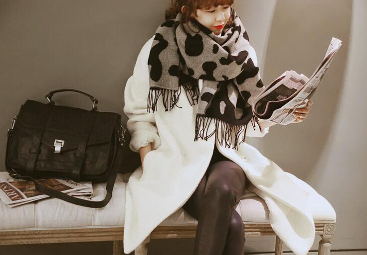 Pretty Cow Print Scarf Shawls Women Winter Warm Cashmere Panties 180*70CM - Black