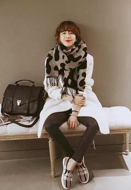 Pretty Cow Print Scarf Shawls Women Winter Warm Cashmere Panties 180*70CM - Black