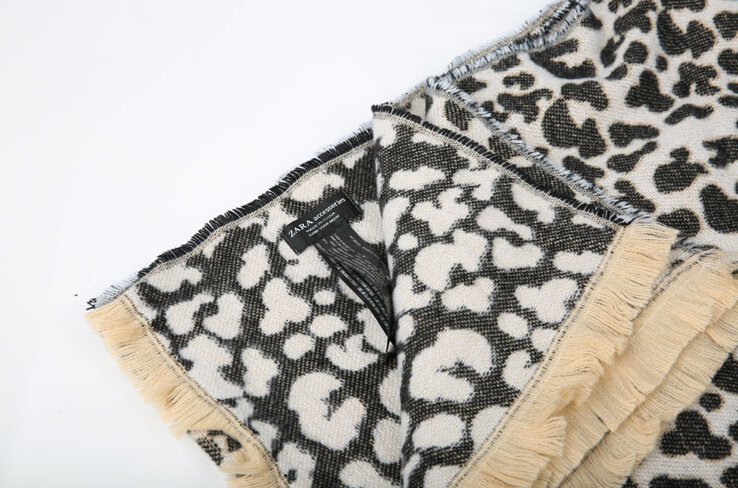 Pretty Leopard Print Scarf Shawls Women Winter Warm Cashmere Panties 190*70CM - Beige