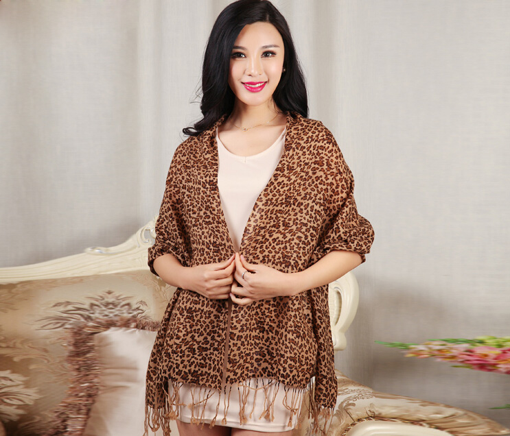 Pretty Leopard Print Scarf Shawls Women Winter Warm Wool Panties 190*65CM - Brown