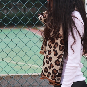 Pretty Leopard Print Scarves Wrap Women Winter Warm Cashmere Panties 195*70CM - Beige