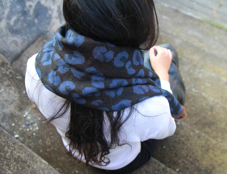 Pretty Leopard Print Scarves Wrap Women Winter Warm Cashmere Panties 195*70CM - Blue