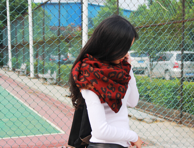 Pretty Leopard Print Scarves Wrap Women Winter Warm Cashmere Panties 195*70CM - Red