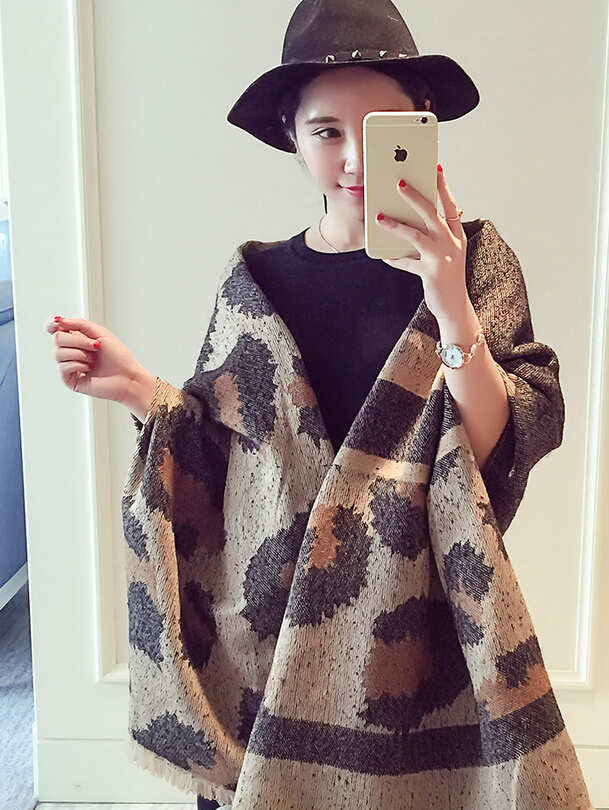 Unique Fringed Leopard Print Shawl Wrap Women Winter Warm Wool Panties 195*68CM - Brown