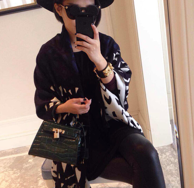 Unique Leopard Print Scarf Shawls Women Winter Warm Wool Panties 200*60CM - Black