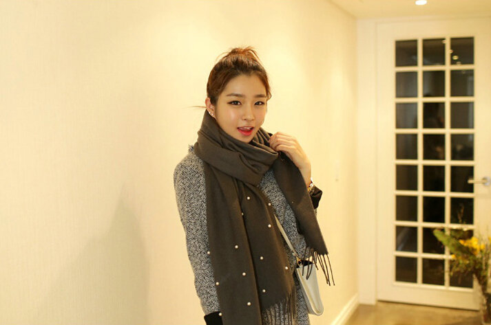Classic Fringed Beaded Scarf Scarves For Women Winter Warm Cotton Panties 183*66CM - Grey
