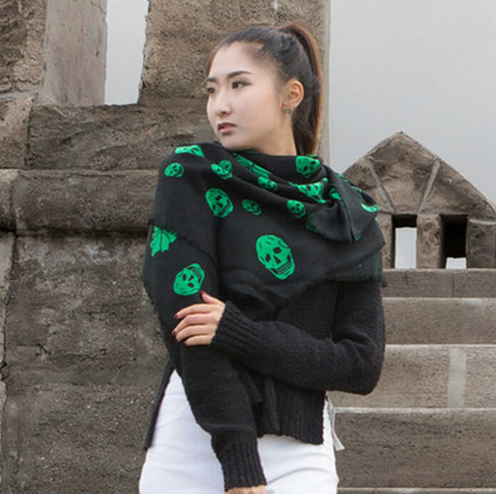 Classic Skull Scarf Shawls Women Winter Warm Wool Panties 100*100CM - Green