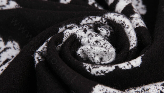 Cute Skull Scarf Shawls Women Winter Warm Silk Panties 180*62CM - Black