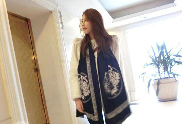 Nice Zebra Print Scarves Wrap Women Winter Warm Cashmere 195*60CM - Black