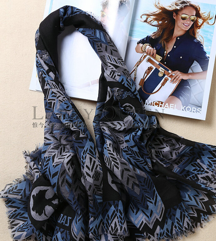 Pretty Cute Skull Scarves Wrap Women Winter Warm Cashmere 140*140CM - Blue