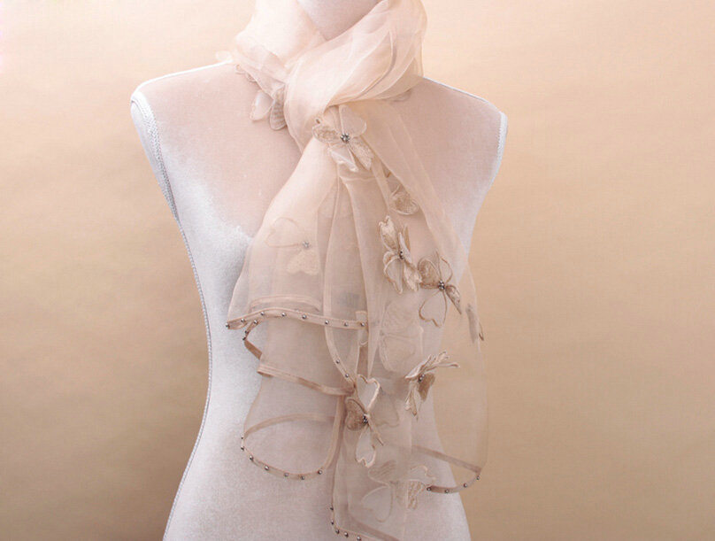Pretty Floral Lace Scarf Shawls Women Winter Warm Silk Panties 180*70CM - Beige