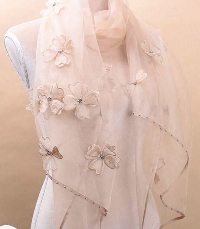 Pretty Floral Lace Scarf Shawls Women Winter Warm Silk Panties 180*70CM - Beige