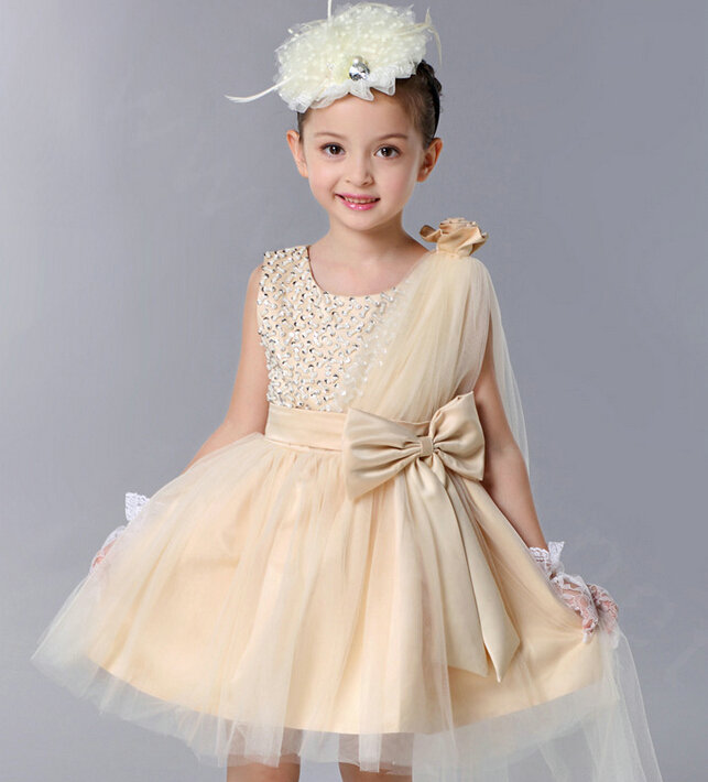 Cute Dresses Winter Flower Girls Diamonds Knee Length Bowknot Wedding Party Dress - Beige