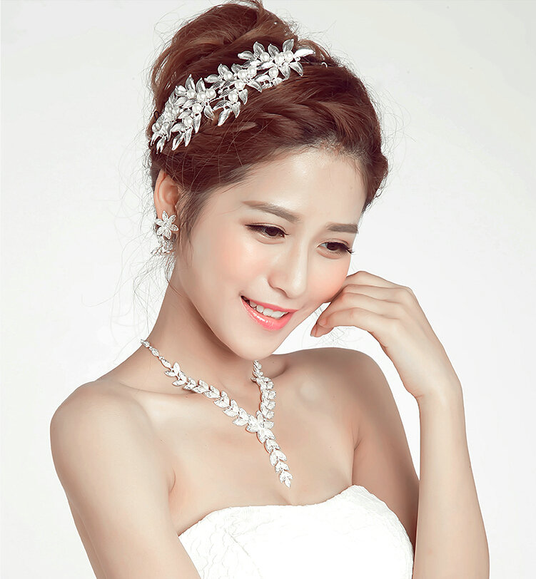 Alloy Leaf Pearls Flower Bridal Headbands Necklace Earrings Women Princess Style Jewelry Sets - Silver
