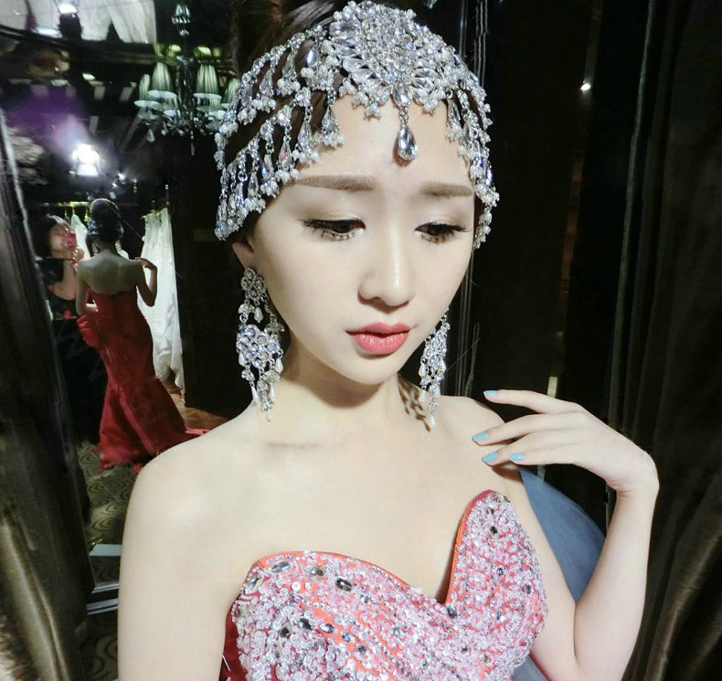 Beautiful Rhinestone Tassel Bohemia Bridal Teardrop Frontlet Stage Headband Hair Accessories - White