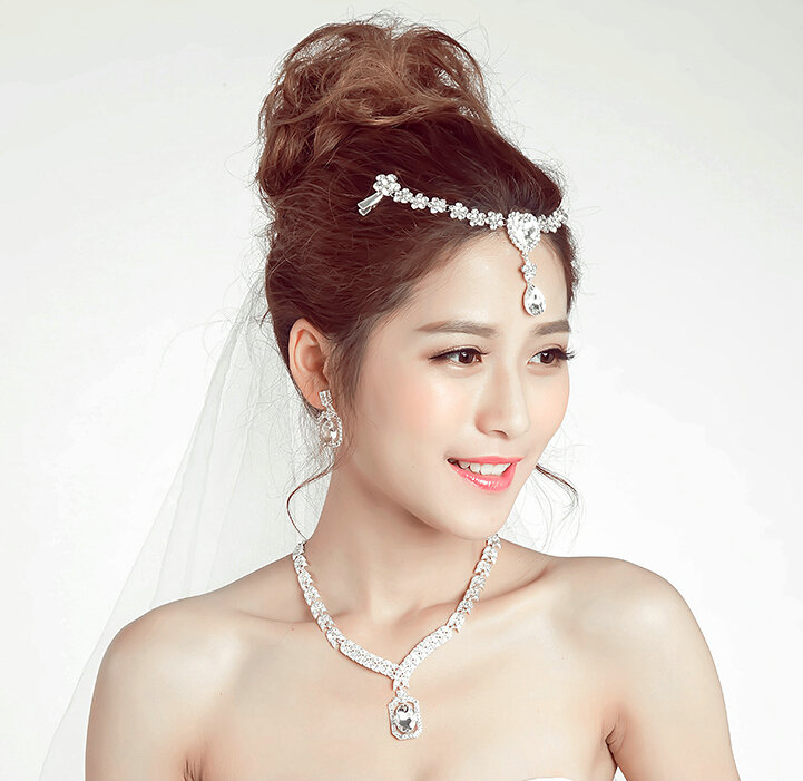 Flower Alloy Rhinestone Bohemia Bridal Frontlet Pendant Heart Headbands Hair Accessories - White