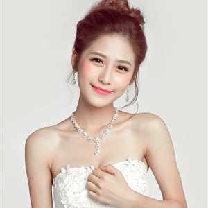 Gold Plated Rhinestone Round Flower Bridal Necklace Earrings Women Wedding Jewelry Sets - Silver