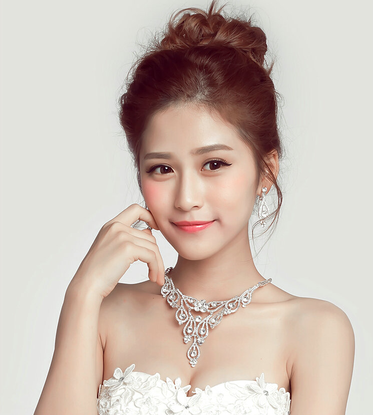 Gorgeous Rhinestone Hollow Flower Bridal Necklace Earrings Women Wedding Jewelry Sets - Silver