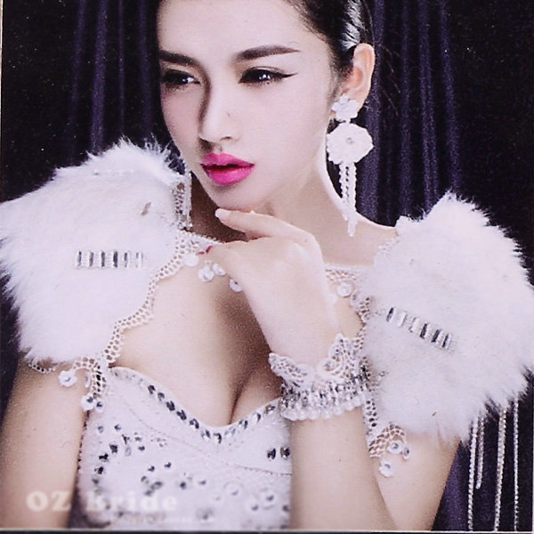Personality Bridal Fox Fur Crystal Lace Shoulder Chain Sexy Queen Wedding Accessories - White