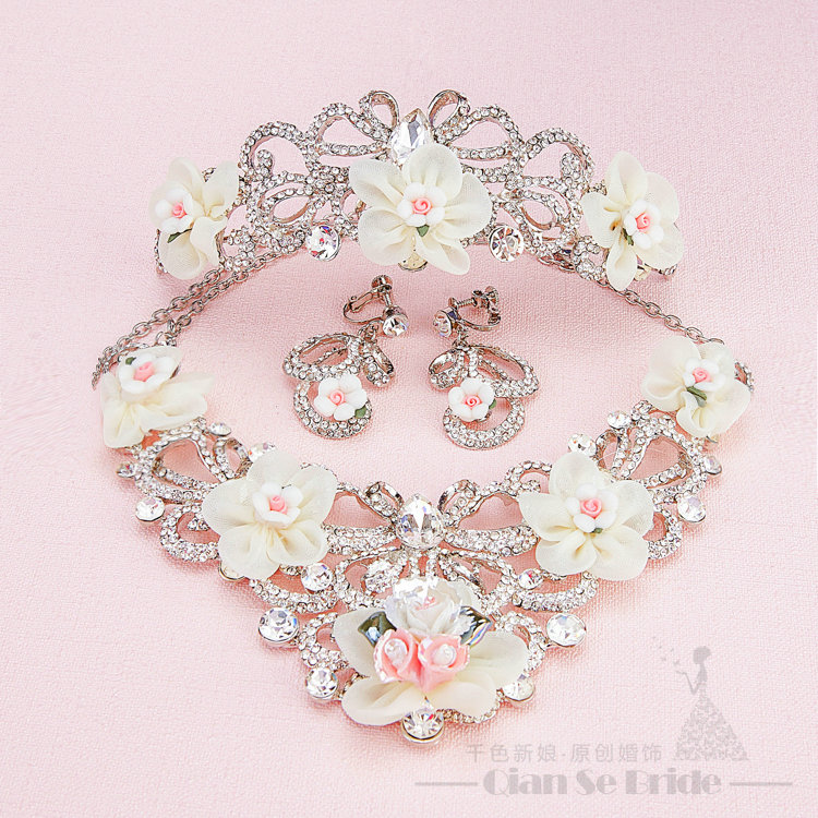 Rhinestone Ceramic Yarn Flower Bridal Tiaras Necklace Earring Women Wedding Jewelry Sets 3pcs - Beige