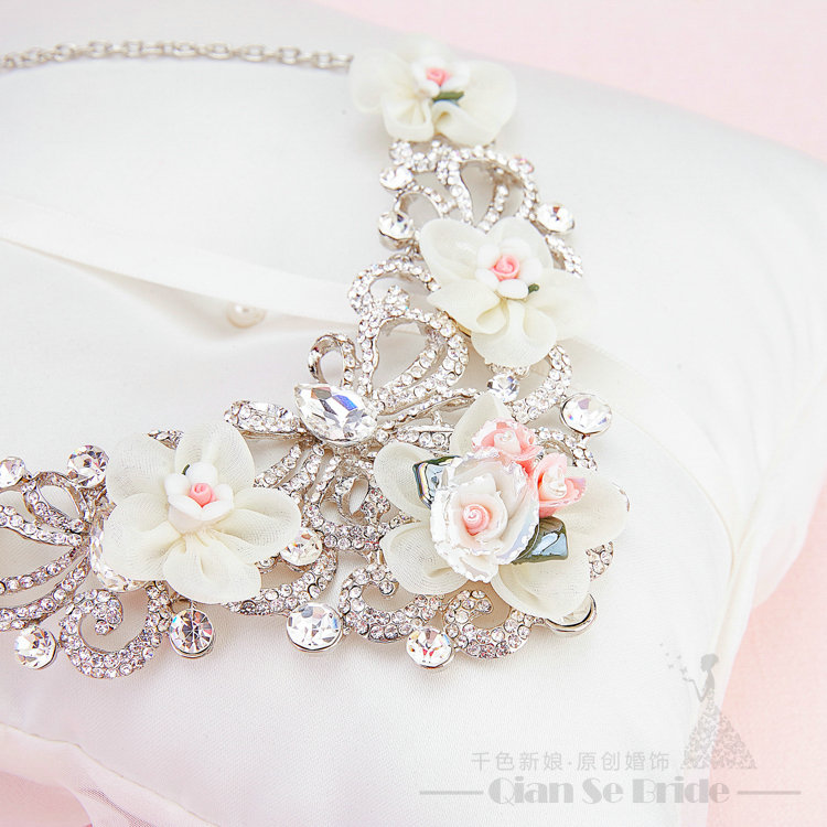 Rhinestone Ceramic Yarn Flower Bridal Tiaras Necklace Earring Women Wedding Jewelry Sets 3pcs - Beige