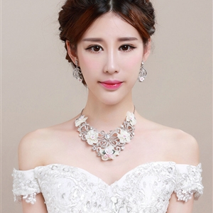 Rhinestone Ceramic Yarn Flower Bridal Tiaras Necklace Earring Women Wedding Jewelry Sets 3pcs - Beige