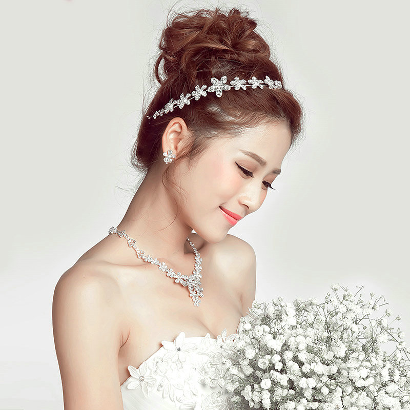 Romantic Alloy Flower Bridal Jewelry Tiaras Necklace Earring Women Weeding Sets 3pcs - White