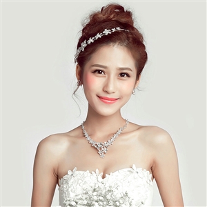 Romantic Alloy Flower Bridal Jewelry Tiaras Necklace Earring Women Weeding Sets 3pcs - White